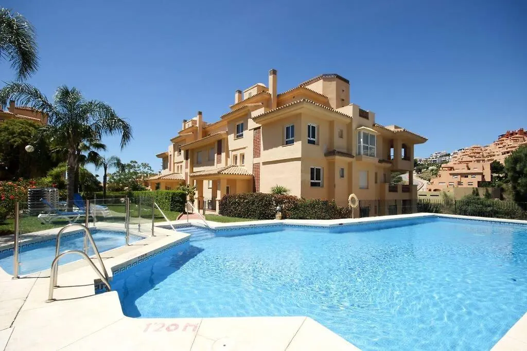1 Bed Penthouse Apt In Calahonda Sitio de Calahonda Apartment