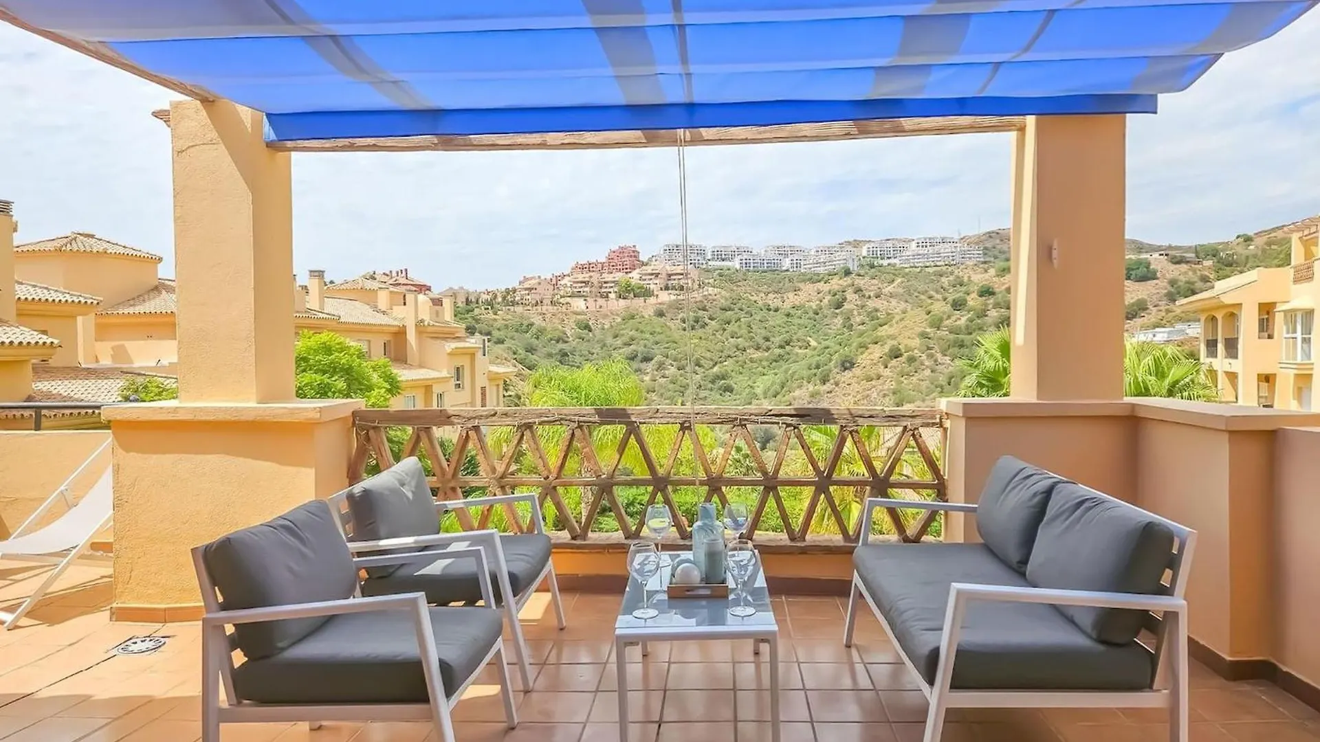 1 Bed Penthouse Apt In Calahonda Sitio de Calahonda Spain