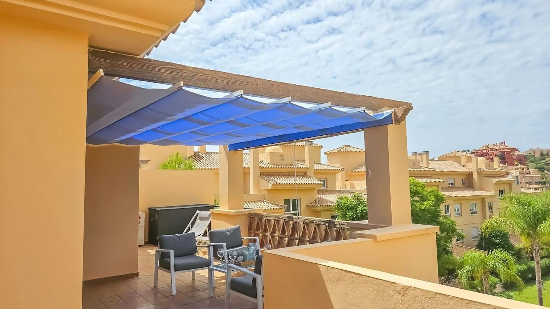 1 Bed Penthouse Apt In Calahonda Sitio de Calahonda Spain